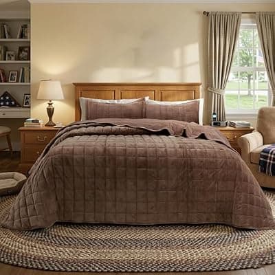 [FFQSS] FFQSS Velvet Quilt King Size, Luxury Soft Bedding Set, Lightweight Cozy Warm Quilted 3-Piece Velvet Coverlet Bedspread Set with 2 Pillow Shams for All Season, Brown