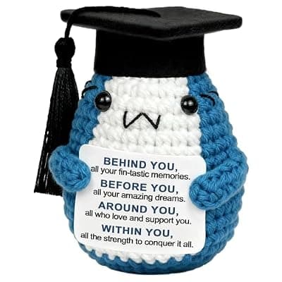 [Krinisou] Krinisou 2026 Graduation Gifts for Men Women Her Him, Congrats Grad Gift for College Senior High School Masters Bachelors Degree Graduate Daughter Friend, Small Crochet Shark Desk Decor